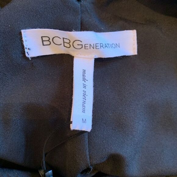 BCBGenerations Lace Dress Embroidered flowers - Picture 7 of 11